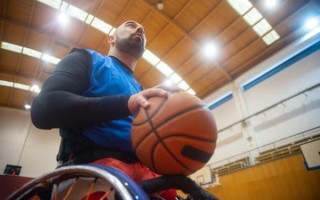 萨索洛VS萨勒尼塔纳客场战绩